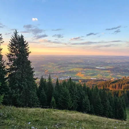 Gipfelstuermer Mit Koenigscard